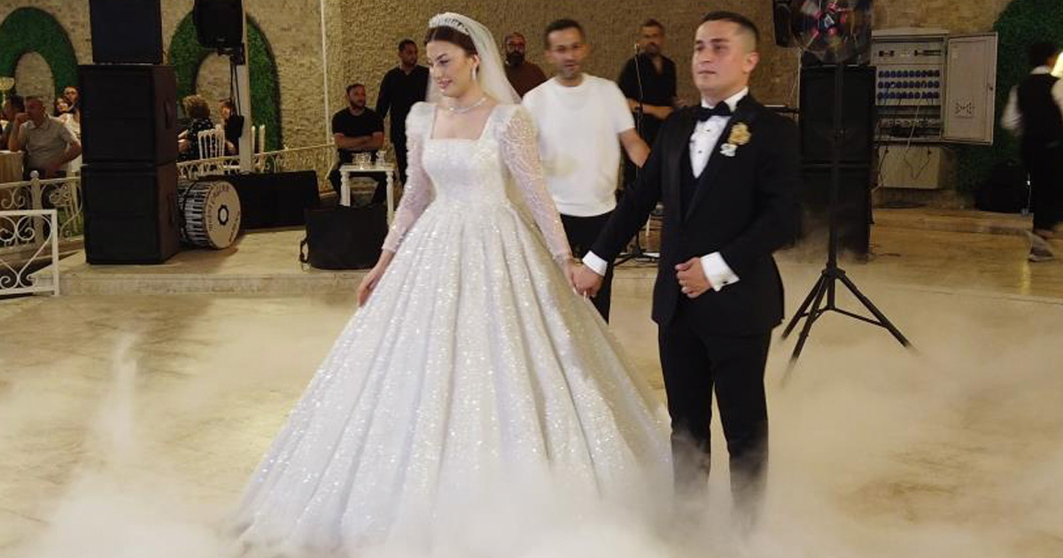 Adliye koridorlarında başlayan aşk mutlu bir yuvaya dönüştü