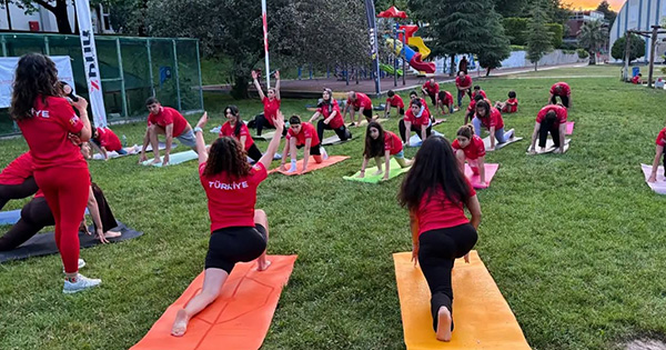 Pamukkale Üniversitesi’nde Dünya Yoga Günü etkinliği