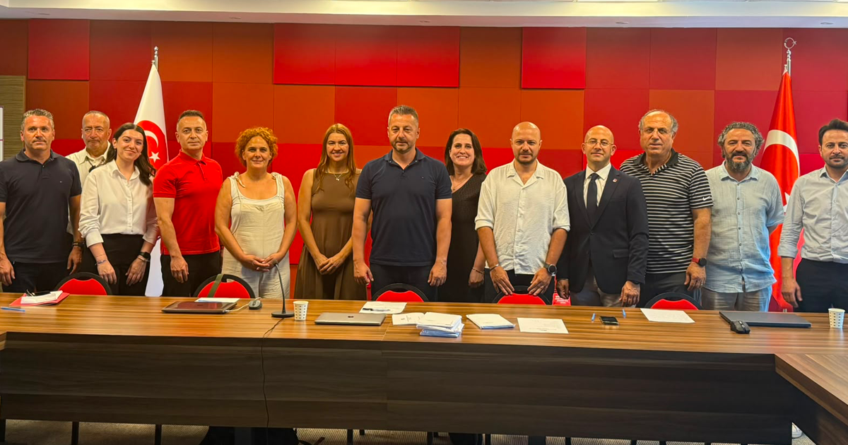 PAÜ’lü öğretim üyesi, Boğaziçi kıtalararası yüzme yarışması komisyonu üyeliğine atandı