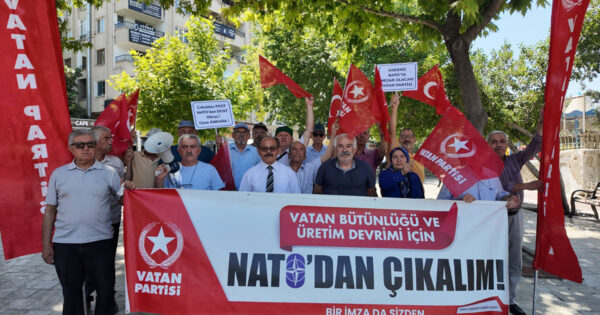 Vatan Partisi’nden ‘NATO’ya hayır’ eylemi