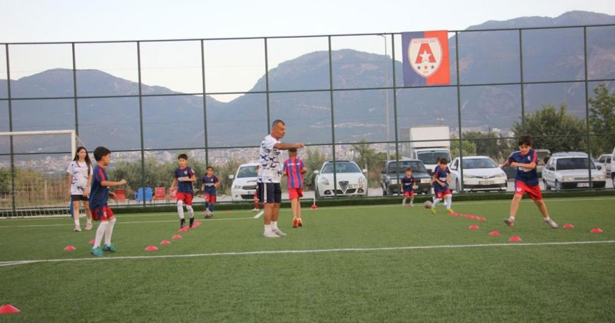 Gelişim Ligi'ne U14 ve U15 de katılacak olan Altınyıldız çalışmalara hız verdi