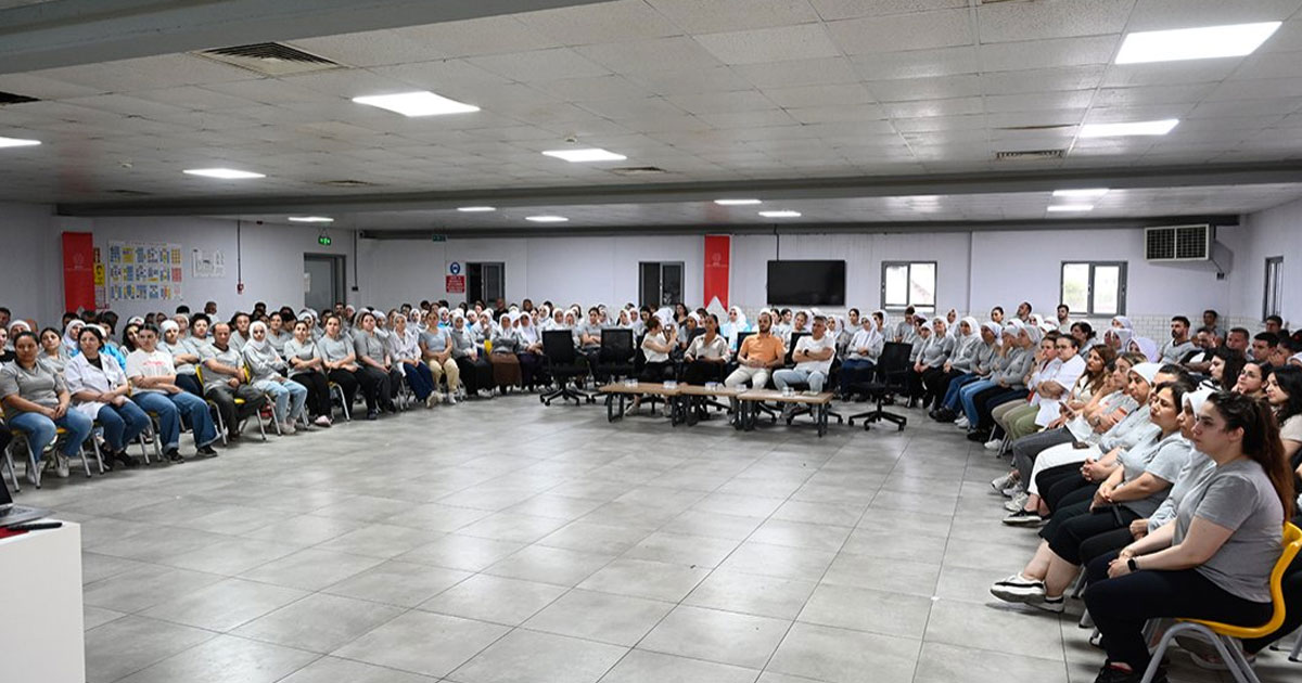 Öğrenci velilerine fabrikada eğitim