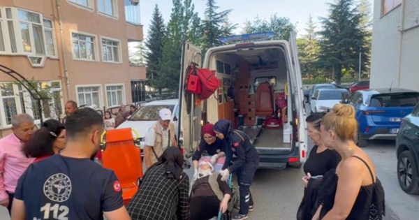 Bir yanda düğün coşkusu bir yanda hastane telaşı