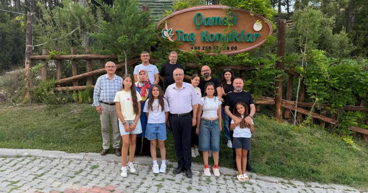 Dereceye giren çocuklar Çameli'nde ödüllendirildi