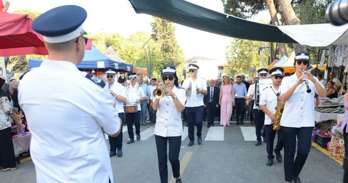 Buldan’da festival yürüyüşü yapıldı