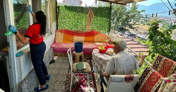 Evde bakım ve sağlık hizmeti sürüyor