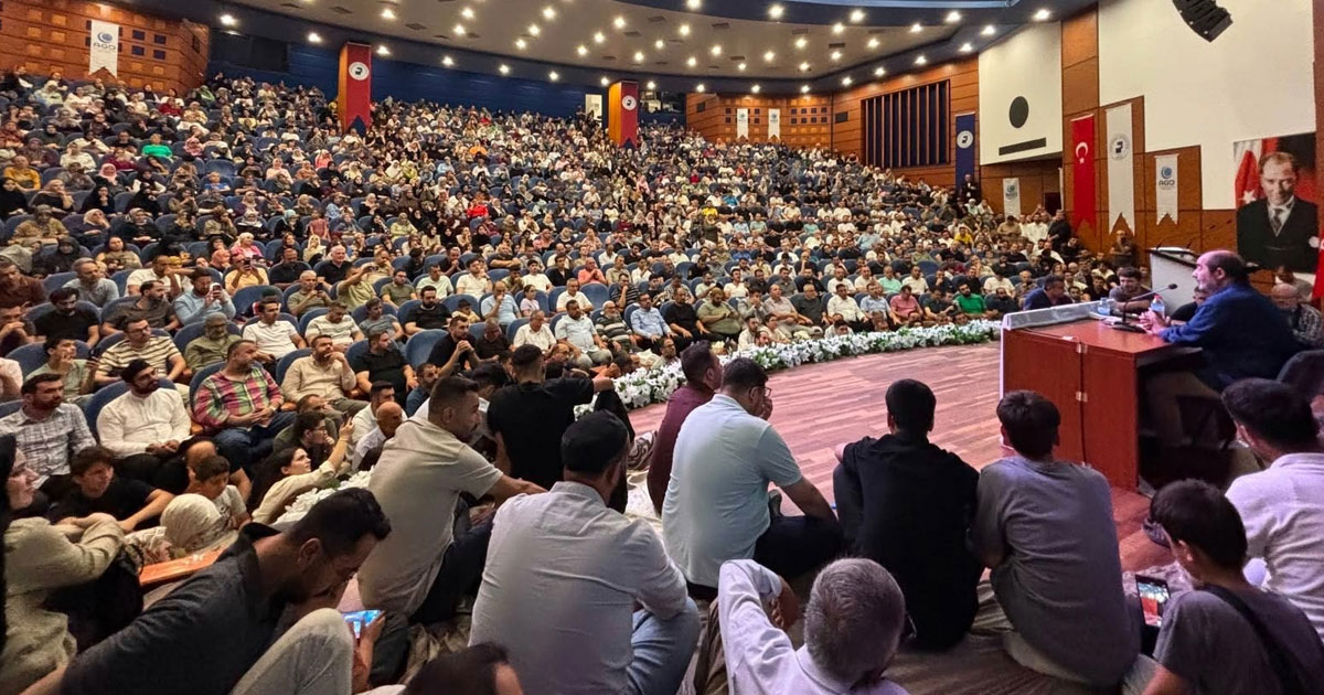 Dr. Ömer Demirbağ’ın konferansına salon yetmedi