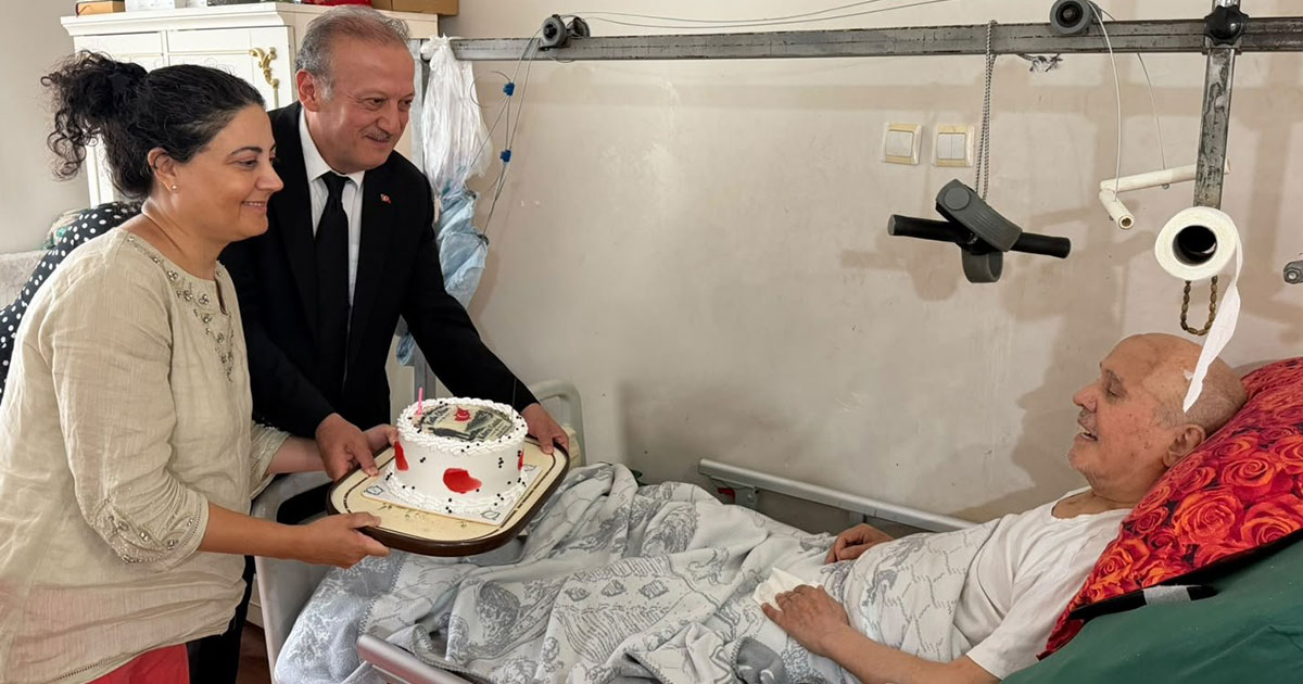 Kaymakamdan Kıbrıs Gazisine anlamlı sürpriz