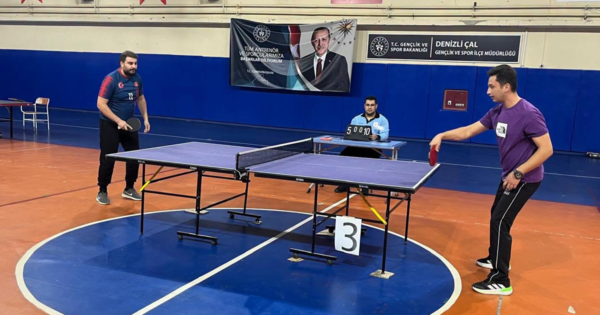 Çal’da Amatör Spor Haftası kapsamında masa tenisi turnuvası düzenlendi