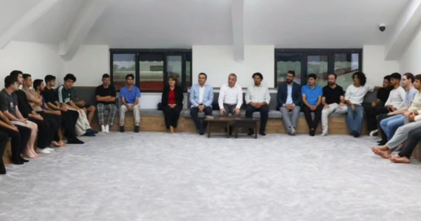 İbn-i Haldun Yurdu’nda öğrencilerle iletişim toplantısı gerçekleştirildi