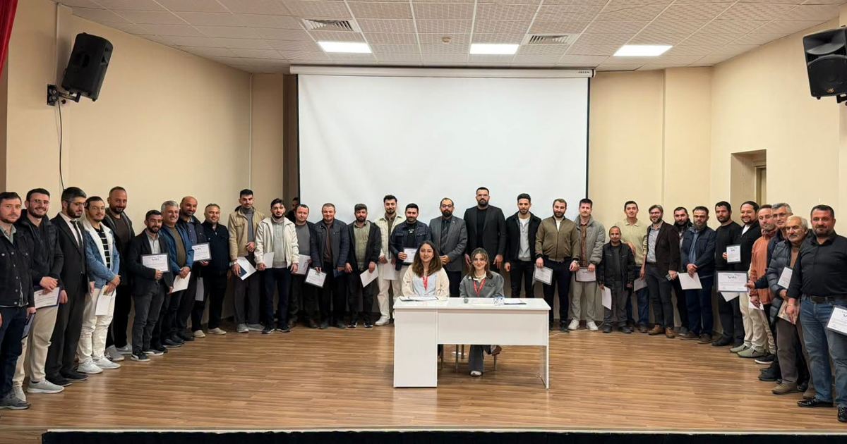 Çal’da imamlara ve müftülük personeline sağlık eğitimi verildi