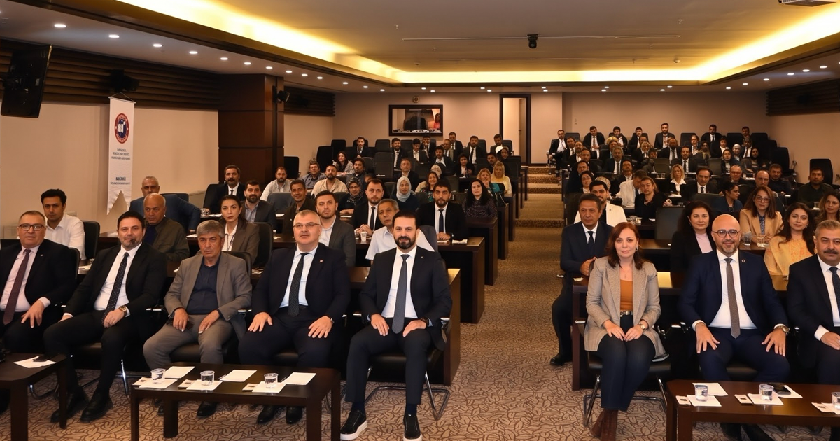 PAÜ’lü akademisyen, Gaziantep’te şirket değerleme ve risk yönetimini anlattı