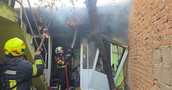 Elektrikli battaniye evi küle çevirdi